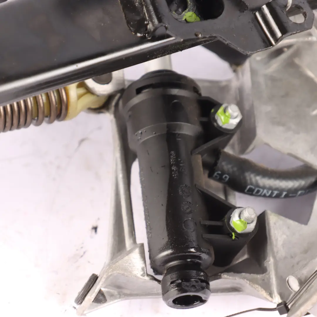 Complete Pedal Assembly BMW F20 F21 M135i M140i F22 M240i F80 M3 F82 M4 to with Part number 6876796 Complete Pedal Assembly BMW F20 F21 M135i M140i F22 M240i F80 M3 F82 M4 - SKU 6876796 - Part number 6876796