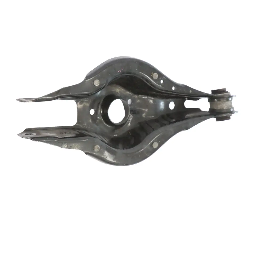 Roll Over Strut Rubber Mount to BMW F20 F21 F30 F31 F32 F36 G20 Rear with Part number 6884694 BMW F20 F21 F30 F31 F32 F36 G20 Rear Roll Over Strut Rubber Mount - SKU 6884694 - Part number 6884694