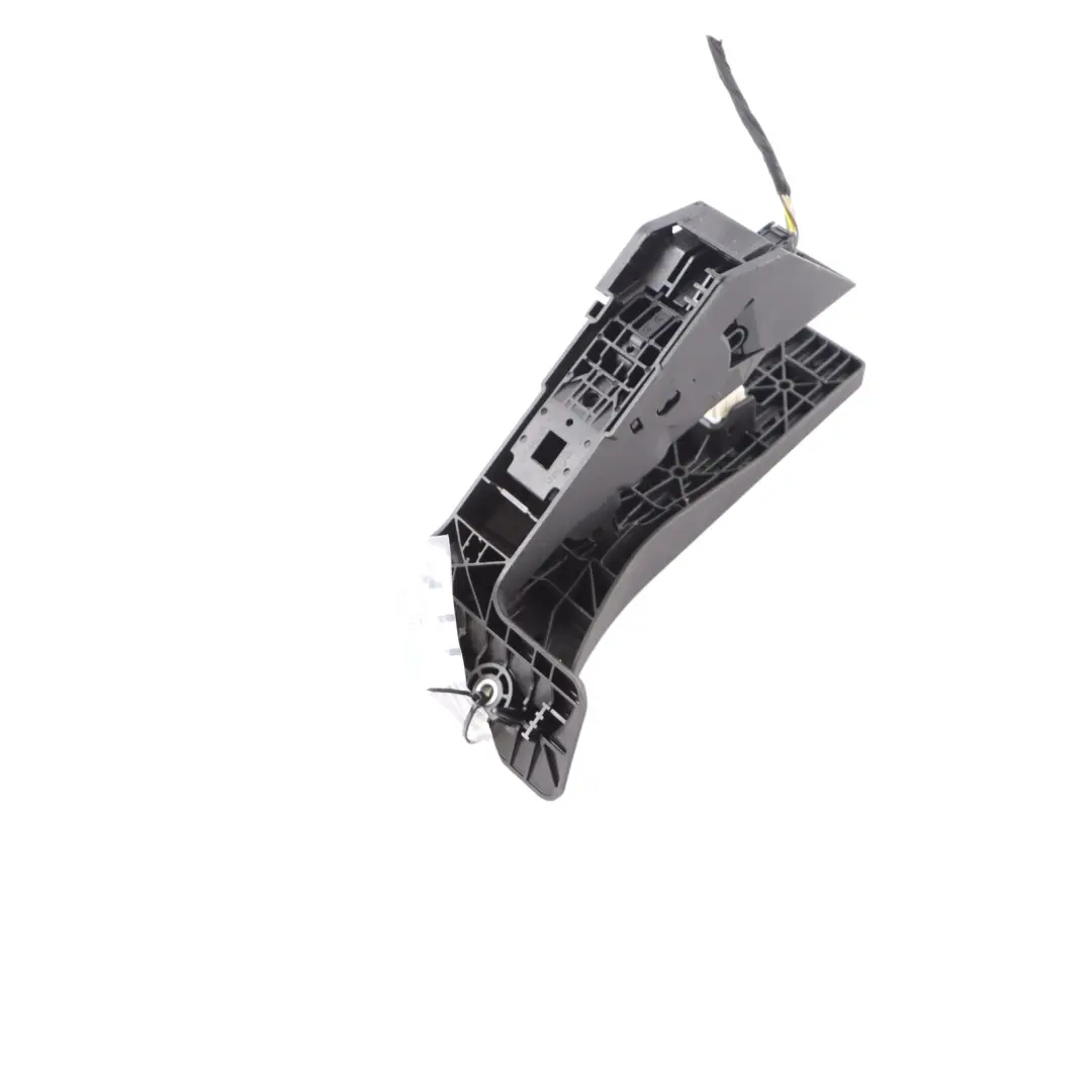 Pedał Gazu do BMW F40 F44 G20 G21 X3 G01 X4 G02 o numerze 6889820 BMW F40 F44 G20 G21 X3 G01 X4 G02 Pedał Gazu - SKU 6889820 - Numer Części 6889820