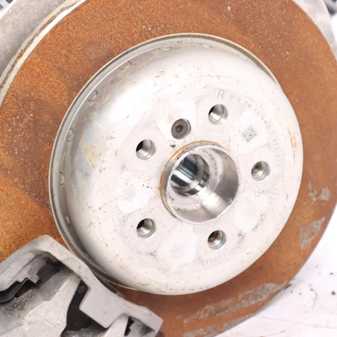 BMW X4 G26 eDrive 35 Rear Right O/S Suspension Leg Wheel Hub Brake Disc Caliper - SKU 6893272-1 - Part number 6893272