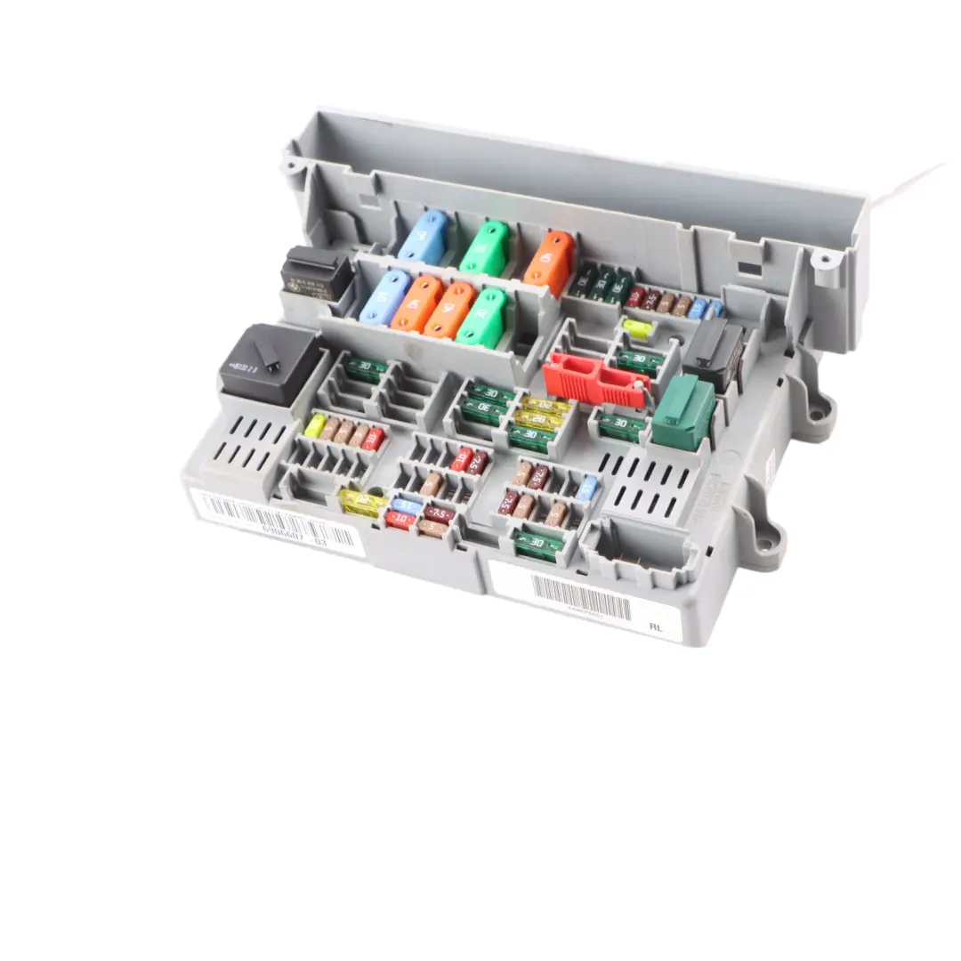 Caja fusibles BMW E87 E90 E91 E92 relé distribución energía delantera para con número de pieza 6978270 Caja fusibles BMW E87 E90 E91 E92 relé distribución energía delantera - SKU 6906607 - Número de pieza 6978270