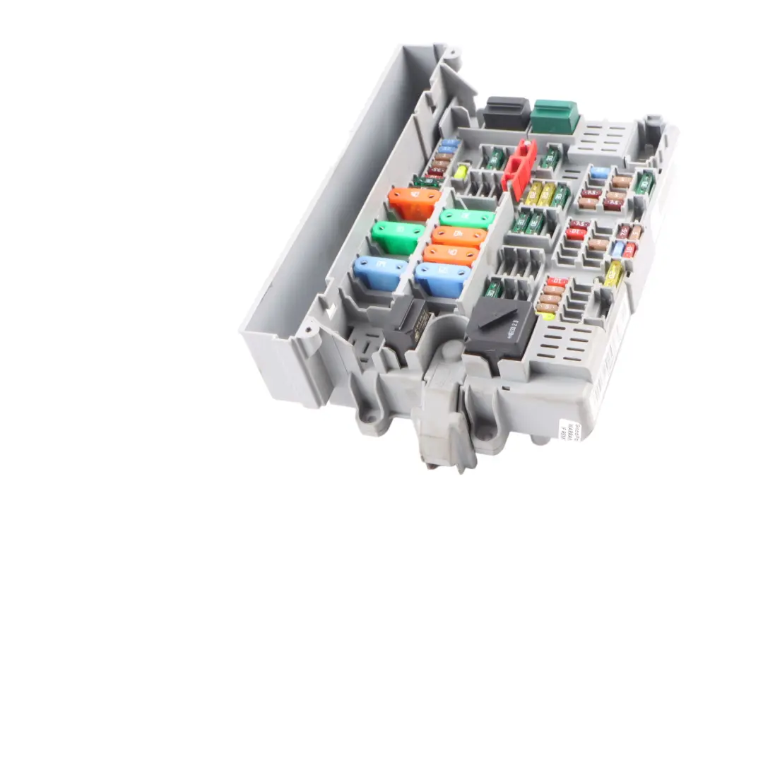 Scatola fusibili BMW E87 E90 E91 E92 E93 distribuzione energia anteriore per con numero di parte 6978270 Scatola fusibili BMW E87 E90 E91 E92 E93 distribuzione energia anteriore - SKU 6906607 - Numero di parte 6978270