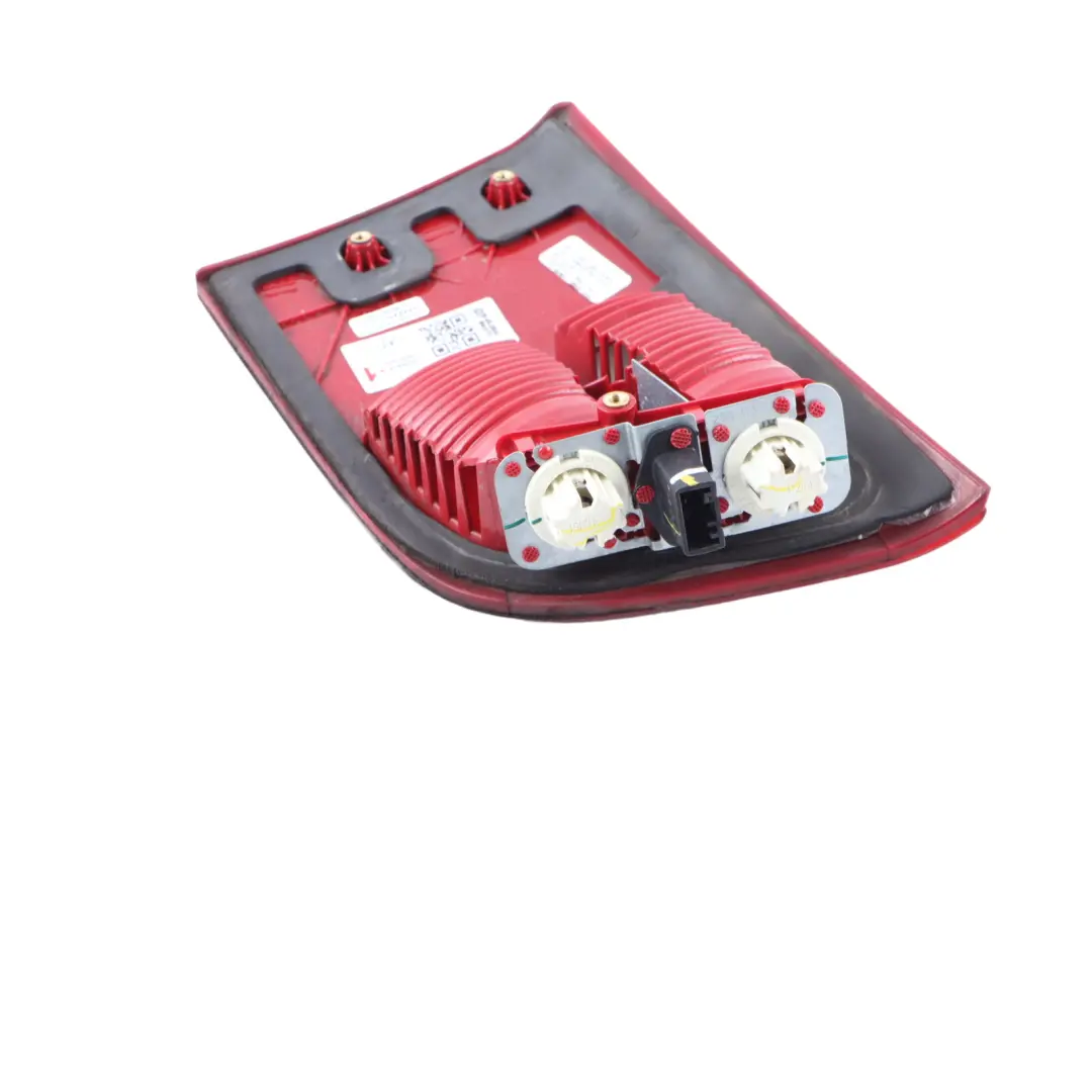 Light In Trunk Lid Boot Tailgate Lamp Right O/S 7164486 to BMW X5 E53 Rear with Part number 6916914 BMW X5 E53 Rear Light In Trunk Lid Boot Tailgate Lamp Right O/S 7164486 - SKU 6916914 - Part number 6916914