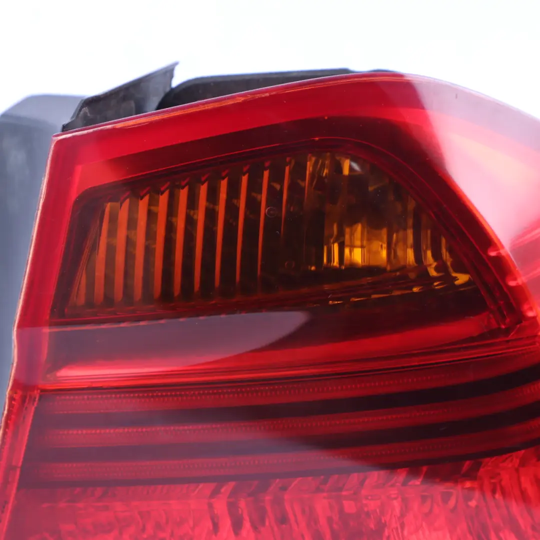 Feu Arrière Droit Feu Arrière Latéral pour BMW E90 à propos du numéro de pièce 6937458 BMW E90 Feu Arrière Droit Feu Arrière Latéral - SKU 6937458-1 - Numéro de pièce 6937458