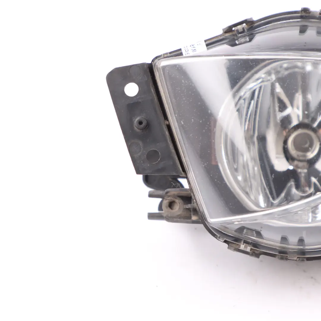 Front Fog Light Right O/S to BMW E90 E91 with Part number 6948374 BMW E90 E91 Front Fog Light Right O/S - SKU 6948374-1 - Part number 6948374