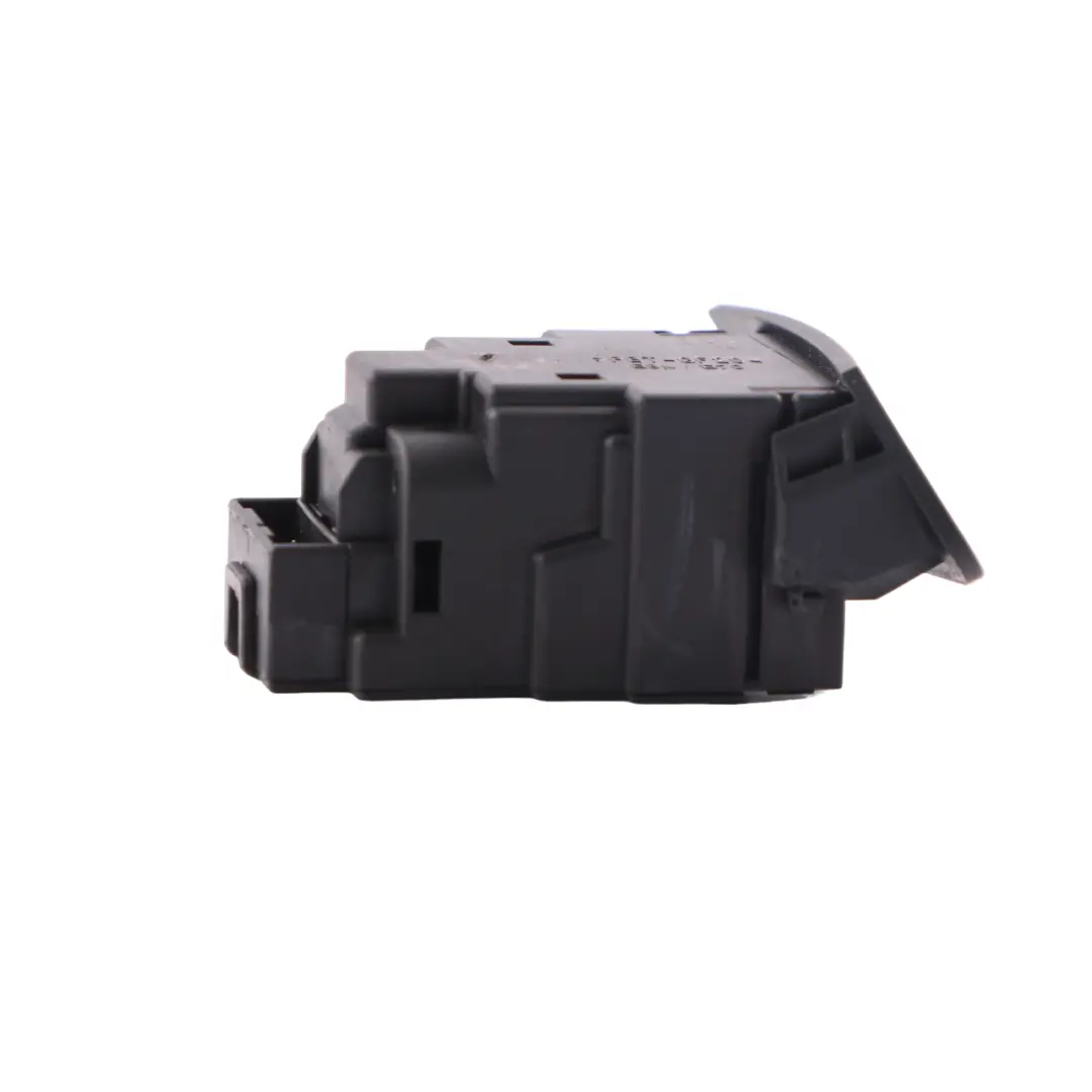 Avviamento Start Stop Interruttore Accensione Chiave Lettore per BMW X5 E70 con numero di parte 6967675 BMW X5 E70 Avviamento Start Stop Interruttore Accensione Chiave Lettore - SKU 6967675-7 - Numero di parte 6967675