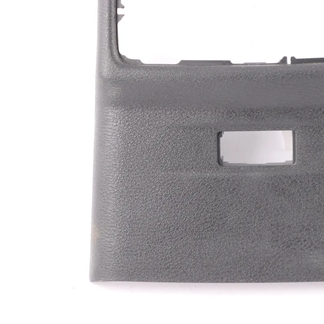 Console Centrale Garniture Ventilation Arrière Noir pour BMW X2 F39 X1 F48 à propos du numéro de pièce 6991425 BMW X2 F39 X1 F48 Console Centrale Garniture Ventilation Arrière Noir - SKU 6991425 - Numéro de pièce 6991425