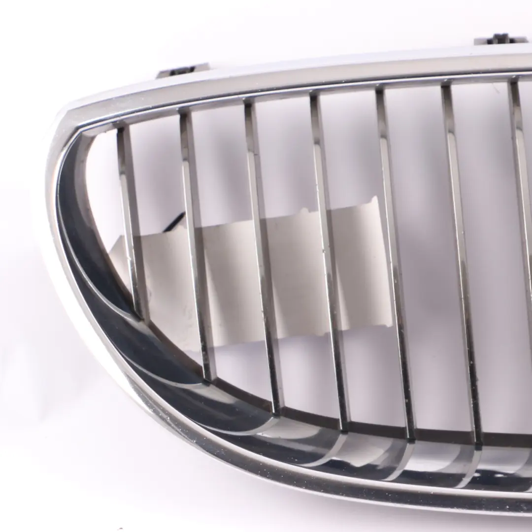 Frontstoßstange Kühlergrill Niere Rechts Abdeckung Chrom für BMW E60 E61 mit Teilenummer 7027062 BMW E60 E61 Frontstoßstange Kühlergrill Niere Rechts Abdeckung Chrom - SKU 7027062-2 - Teilenummer 7027062