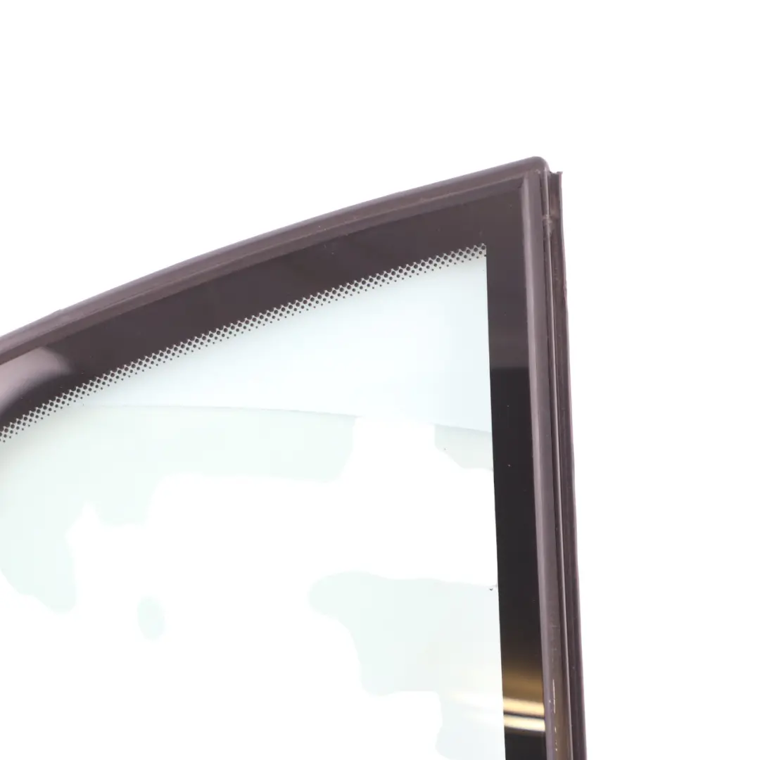 Szyba Stała Boczna Trójkąt Prawy Tył do BMW E90 o numerze 7060212 BMW E90 Szyba Stała Boczna Trójkąt Prawy Tył - SKU 7060212 - Numer Części 7060212