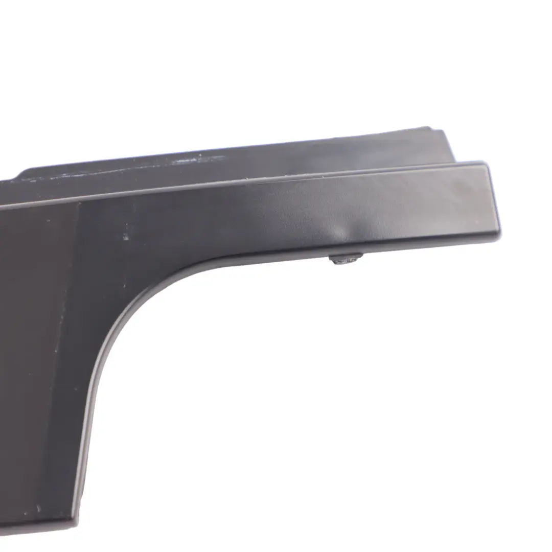 Finisher Window Frame B-pillar Cover Front Right Door O/S to BMW 1 Series 2 E87 with Part number 7068100 BMW 1 Series 2 E87 Finisher Window Frame B-pillar Cover Front Right Door O/S - SKU 7068100-2 - Part number 7068100