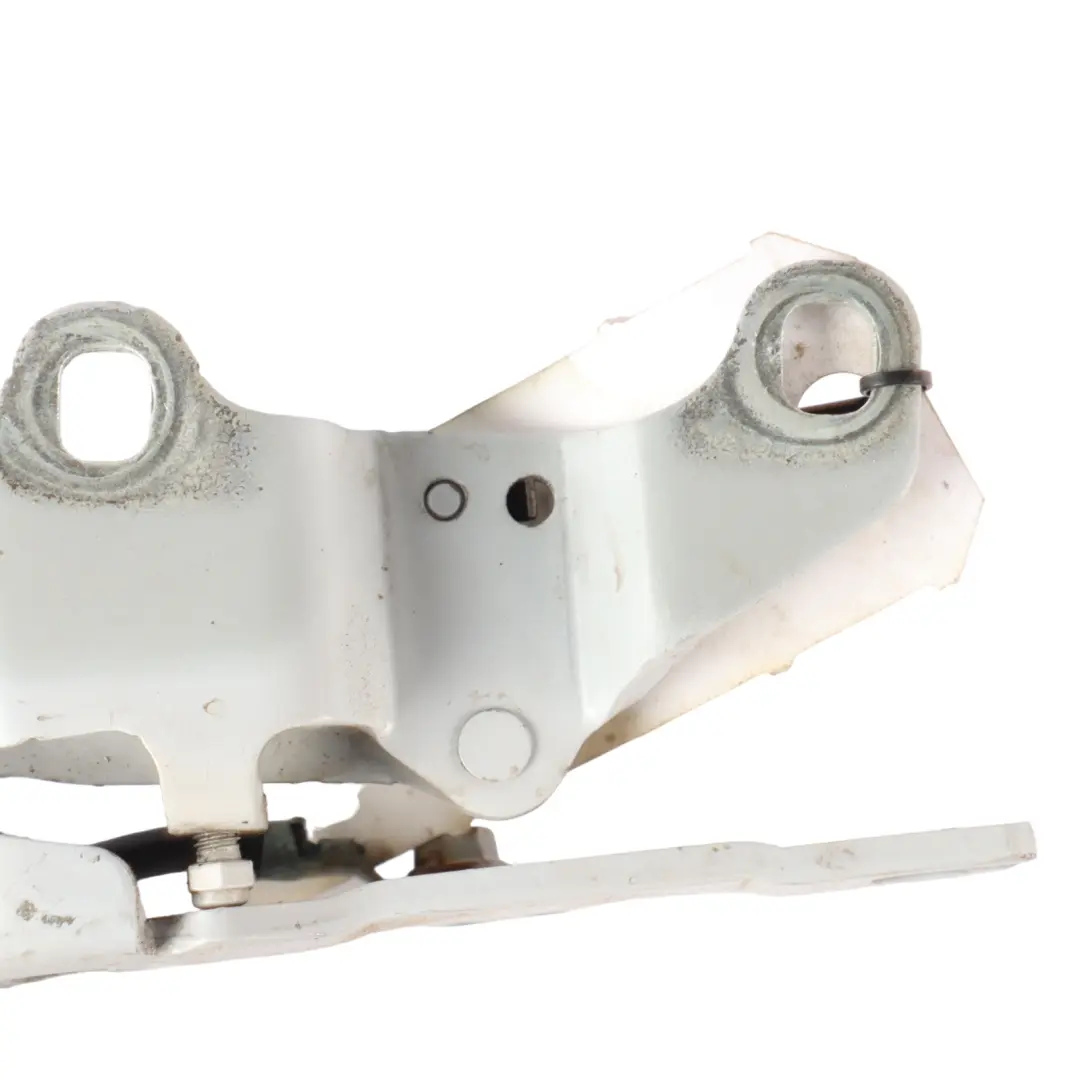 Front Left Engine Bonnet Hinge N/S Silverstone 2 Metallic - A29 to BMW E90 with Part number 7115263 BMW E90 Front Left Engine Bonnet Hinge N/S Silverstone 2 Metallic - A29 - SKU 7115263-SIL - Part number 7115263