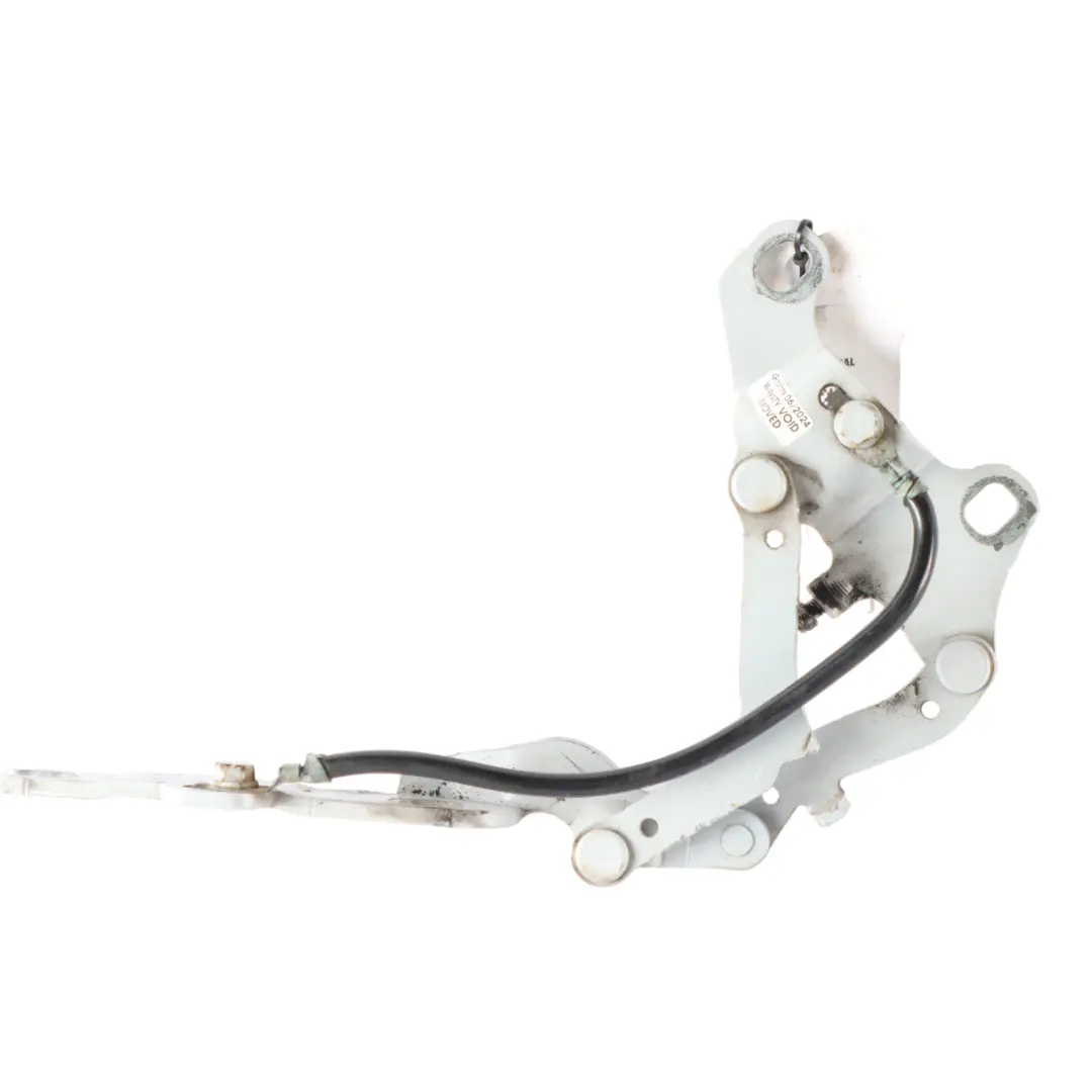 Front Left Engine Bonnet Hinge N/S Silverstone 2 Metallic - A29 to BMW E90 with Part number 7115263 BMW E90 Front Left Engine Bonnet Hinge N/S Silverstone 2 Metallic - A29 - SKU 7115263-SIL - Part number 7115263