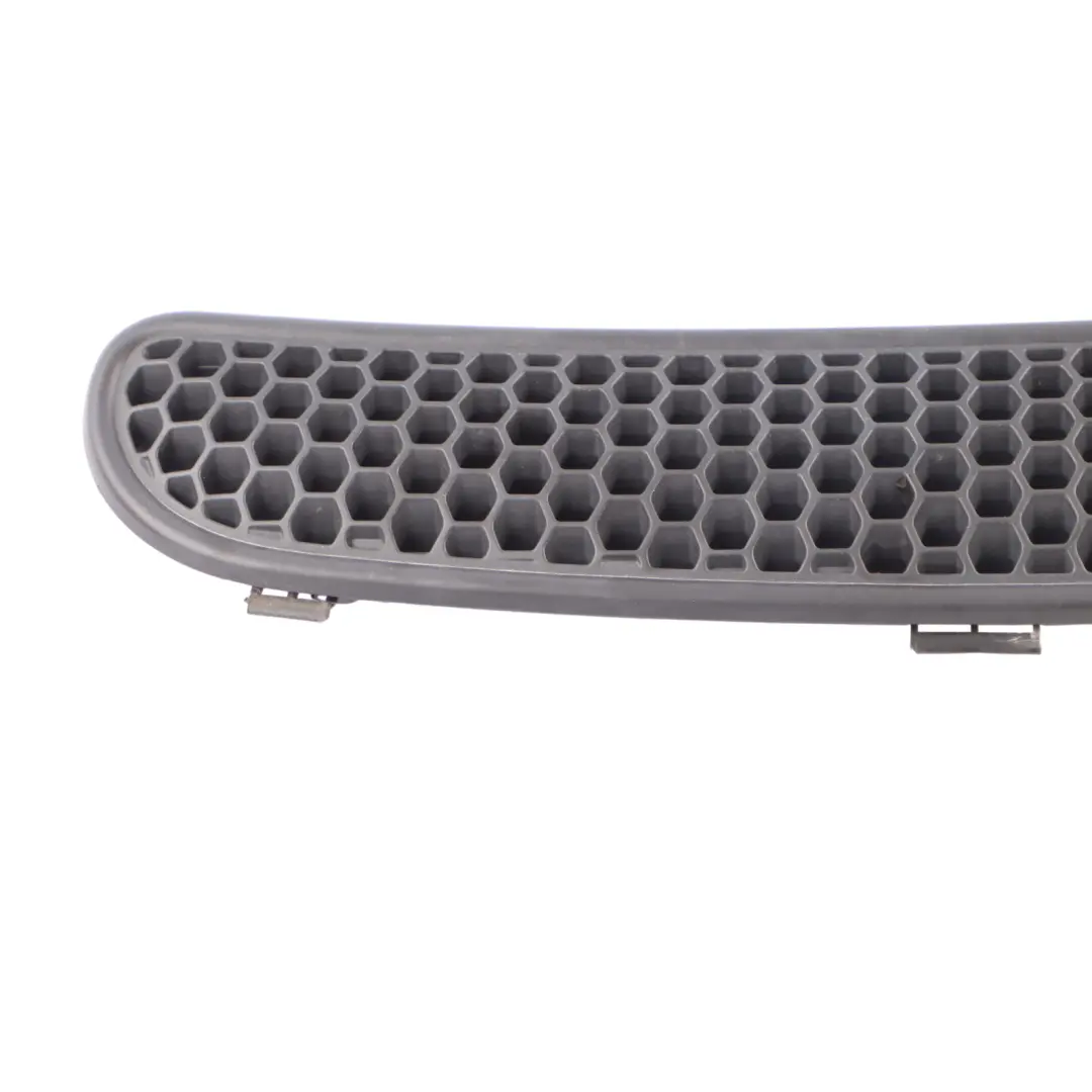 Kratka Wlot Podszybia Prawy do Mini Cooper R50 R52 R53 o numerze 7122506 Mini Cooper R50 R52 R53 Kratka Wlot Podszybia Prawy - SKU 7122506-3 - Numer Części 7122506