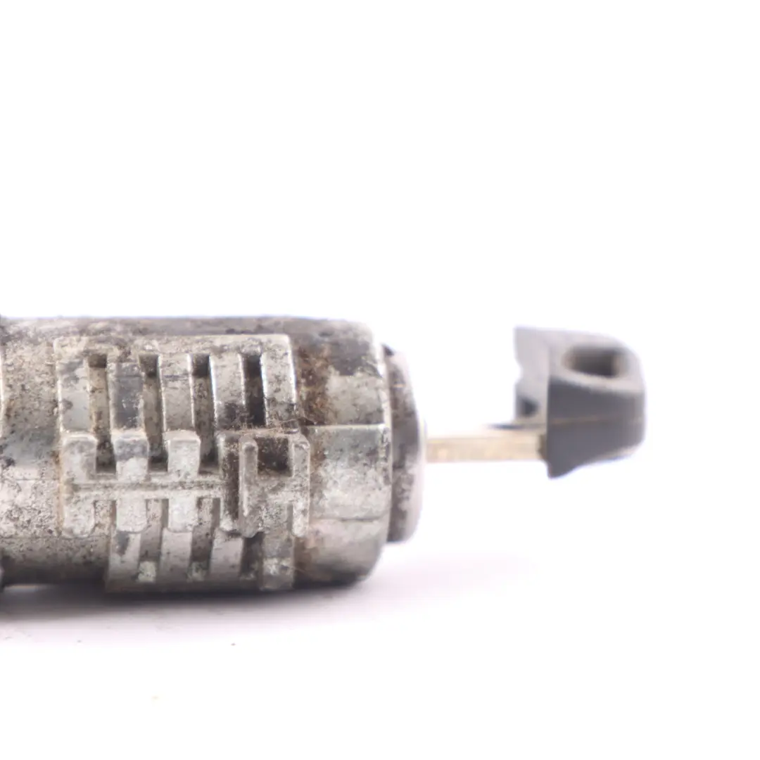 Opening Front Right O/S Door Lock Key to BMW 5 Series E60 E60N E61 E61N LCI with Part number 7127800 BMW 5 Series E60 E60N E61 E61N LCI Opening Front Right O/S Door Lock Key - SKU 7127800-2 - Part number 7127800