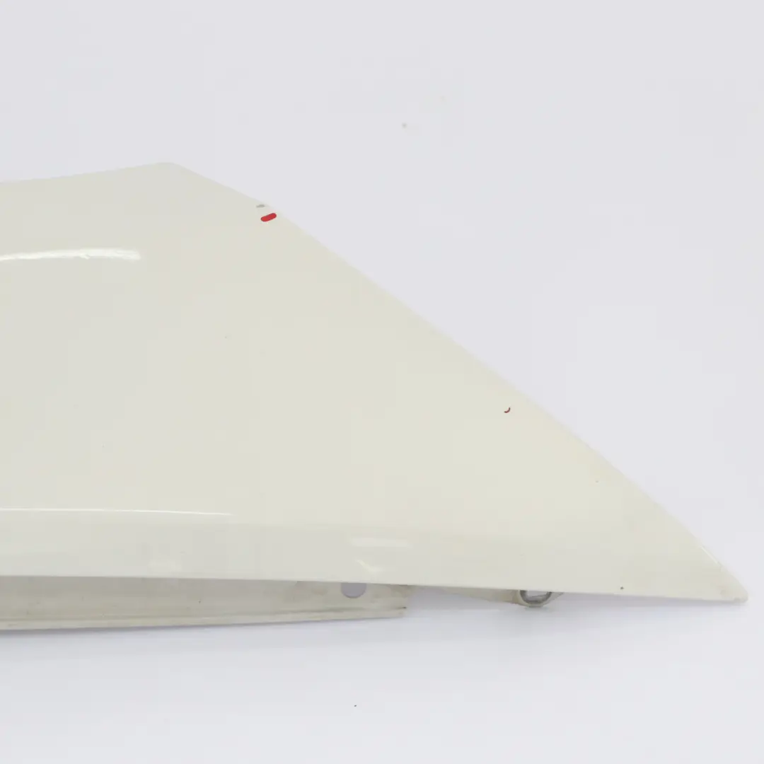BMW E81 E87 Pannello laterale parafango anteriore sinistro Alpinweiss White 300 - SKU 7133227-AW2 - Numero di parte 7133227