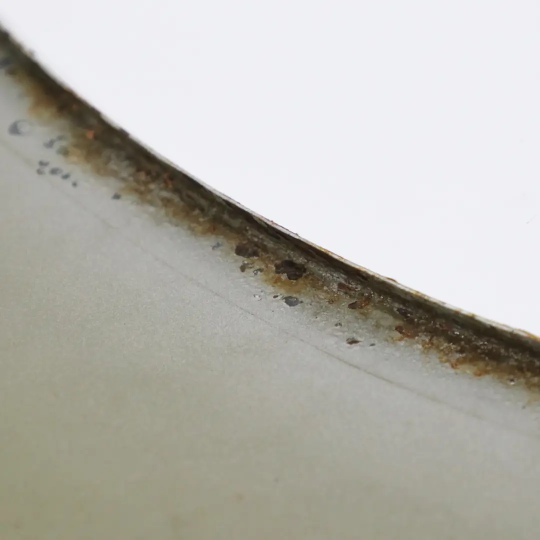 Side Panel Fender Wing Front Left N/S Titansilber Silver - 354 to BMW E90 E91 with Part number 7135679 BMW E90 E91 Side Panel Fender Wing Front Left N/S Titansilber Silver - 354 - SKU 7135679-TS4 - Part number 7135679