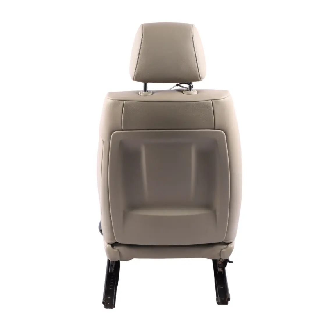 Asiento Delantero Izquierdo Interior Cuero Boston Beige para BMW E87 con número de pieza 7139619 BMW E87 Asiento Delantero Izquierdo Interior Cuero Boston Beige - SKU 7139619 - Número de pieza 7139619
