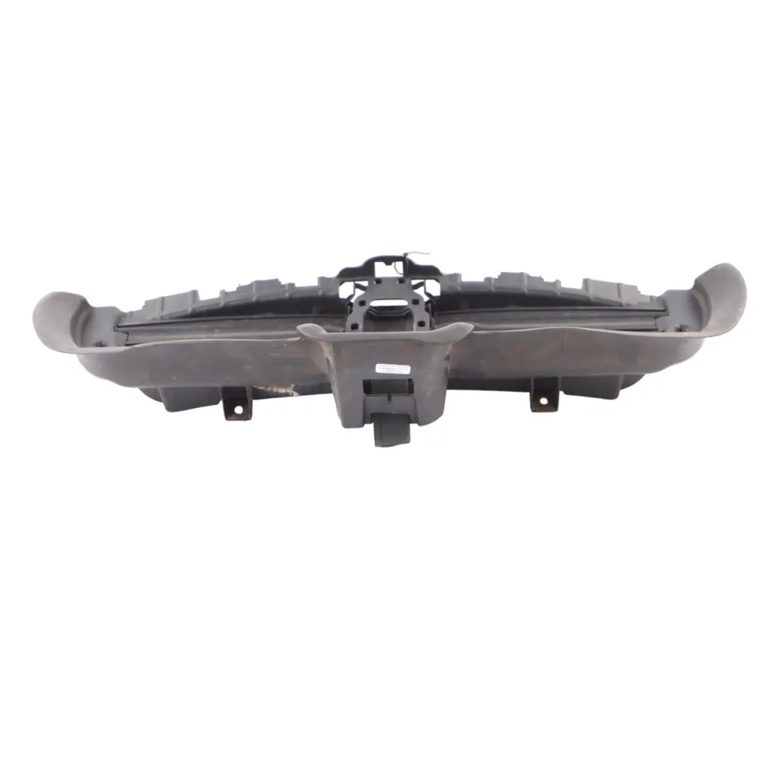 Parachoques Superior Activo Sistema Aletas Refrigeración para BMW E81 E87 E88 con número de pieza 7174450 BMW E81 E87 E88 Parachoques Superior Activo Sistema Aletas Refrigeración - SKU 7174450-3 - Número de pieza 7174450