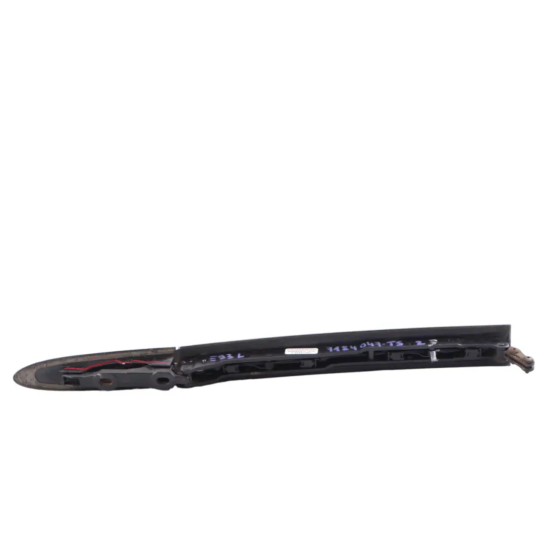 Lewa Górna Listwa Osłona Zawiasu Dachu Titansilber Silver do BMW E93 Cabrio o numerze 7184047 BMW E93 Cabrio Lewa Górna Listwa Osłona Zawiasu Dachu Titansilber Silver - SKU 7184047-TS - Numer Części 7184047