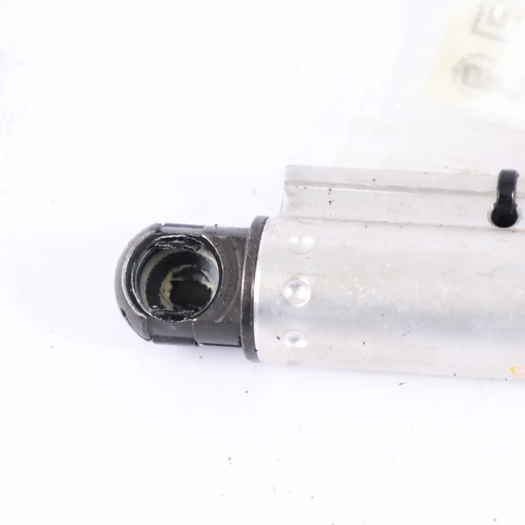 Plegable Arriba Izquierda Cilindro Hidráulico para BMW E88 con número de pieza 7190669 BMW E88 Plegable Arriba Izquierda Cilindro Hidráulico - SKU 7190669 - Número de pieza 7190669