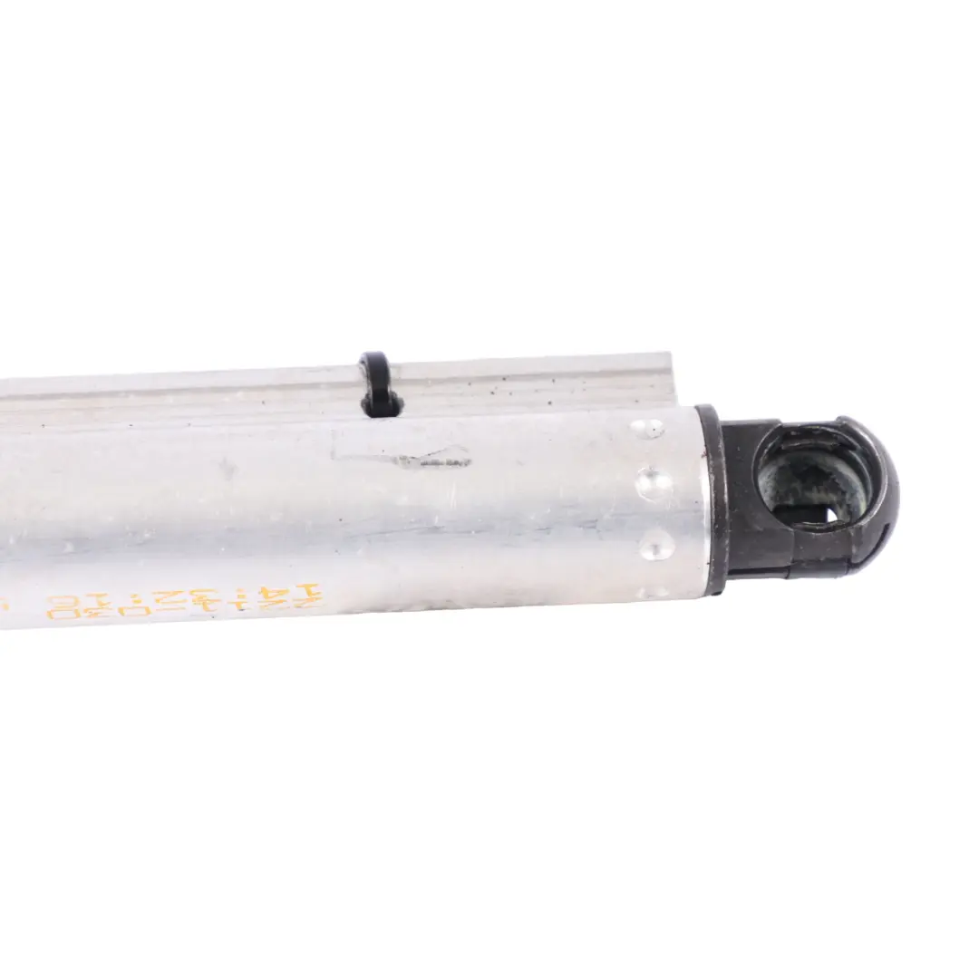 BMW E88 Top pieghevole destra Cilindro idraulico - SKU 7190670 - Numero di parte 7190670