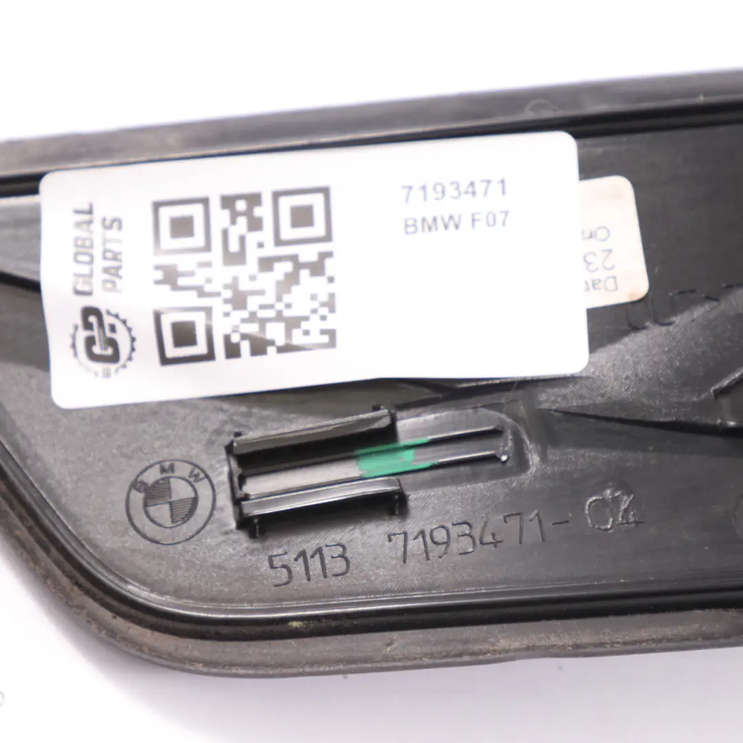 Cache Porte Entrée BMW F07 GT Bande de panneau garniture arrière gauche pour à propos du numéro de pièce 7193471 Cache Porte Entrée BMW F07 GT Bande de panneau garniture arrière gauche - SKU 7193471 - Numéro de pièce 7193471