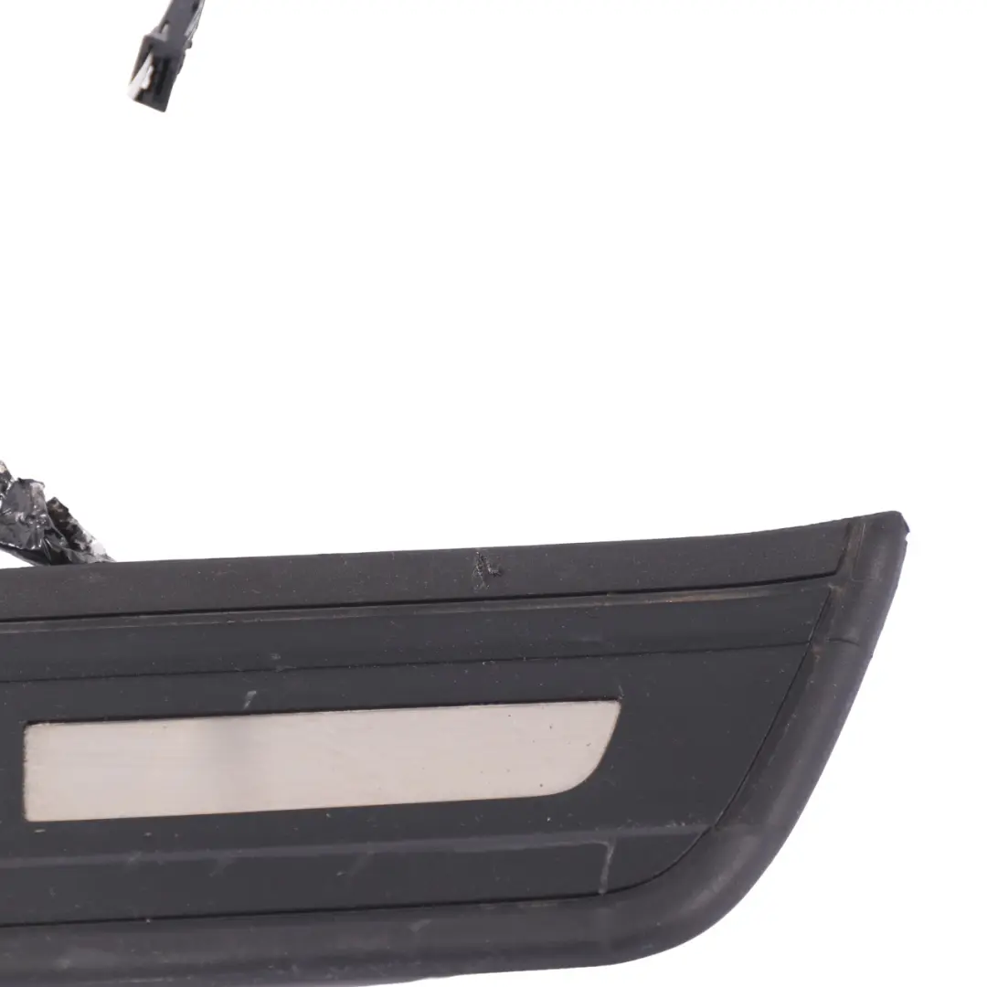 Copertura Porta d'ingresso BMW F07 GT Striscia posteriore destro per con numero di parte 7193472 Copertura Porta d'ingresso BMW F07 GT Striscia posteriore destro - SKU 7193472-1 - Numero di parte 7193472