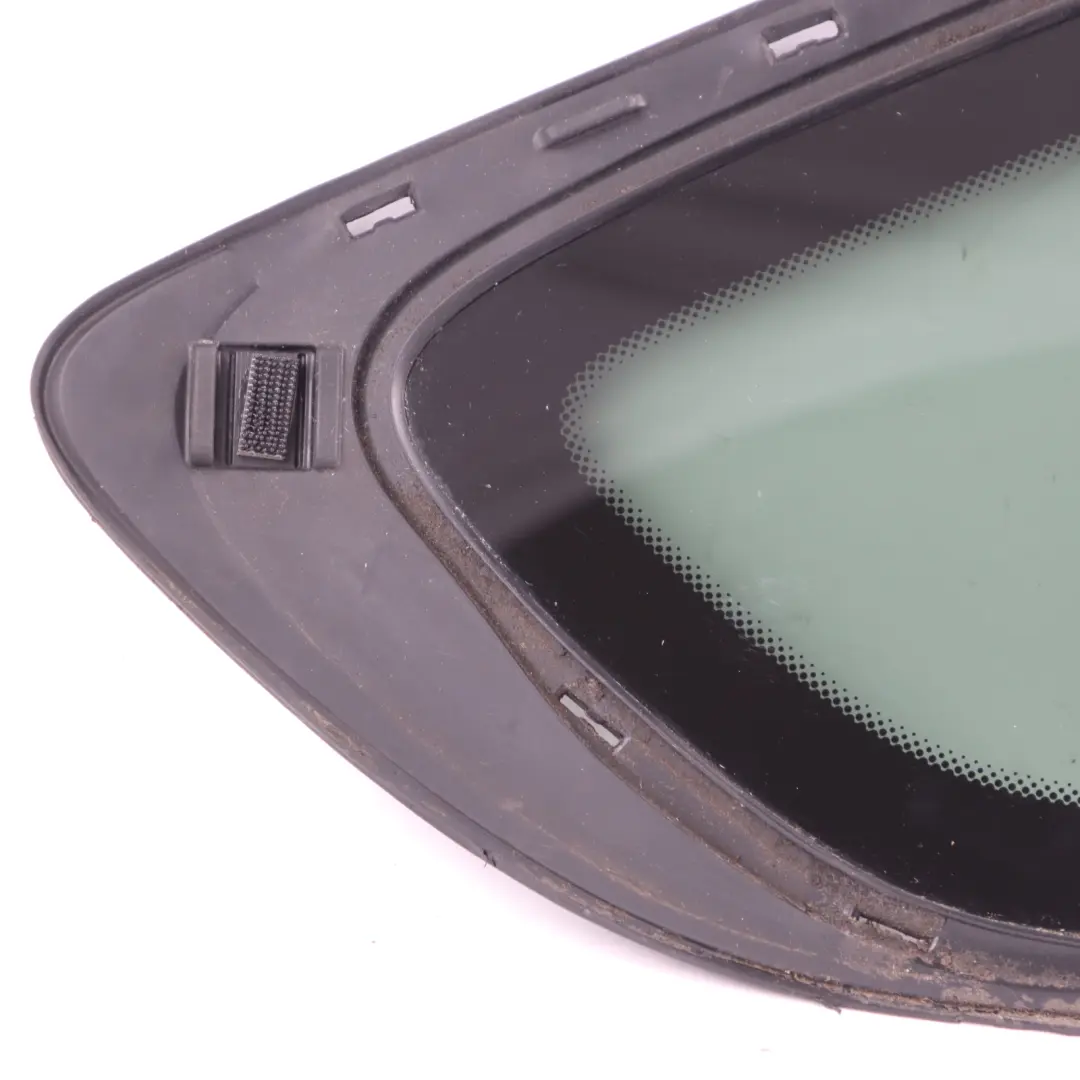 Window Glass Green Fixed Tinted Rear Right Door O/S AS3 SSG to BMW F07 GT with Part number 7197902 BMW F07 GT Window Glass Green Fixed Tinted Rear Right Door O/S AS3 SSG - SKU 7197902-1 - Part number 7197902