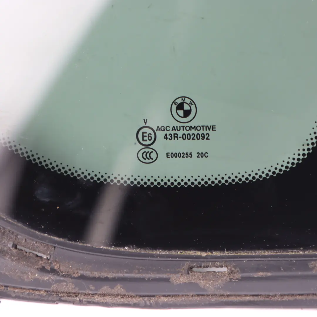 Cristal Verde Fijo Tintado Puerta Trasera Derecha AS3 SSG para BMW F07 GT con número de pieza 7197902 BMW F07 GT Cristal Verde Fijo Tintado Puerta Trasera Derecha AS3 SSG - SKU 7197902-1 - Número de pieza 7197902