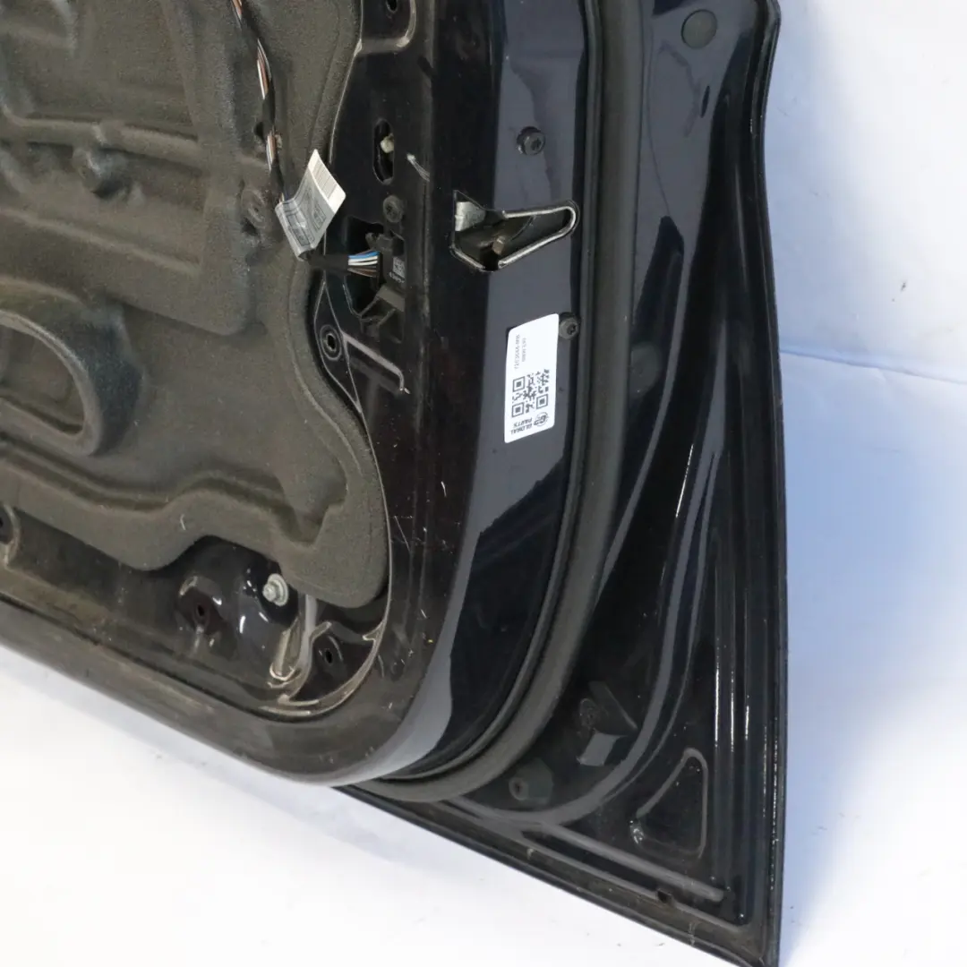 Drzwi Prawe Przednie Monacoblau Niebieski Metalik - A35 do BMW E90 E91 o numerze 7203644 BMW E90 E91 Drzwi Prawe Przednie Monacoblau Niebieski Metalik - A35 - SKU 7203644-MB - Numer Części 7203644