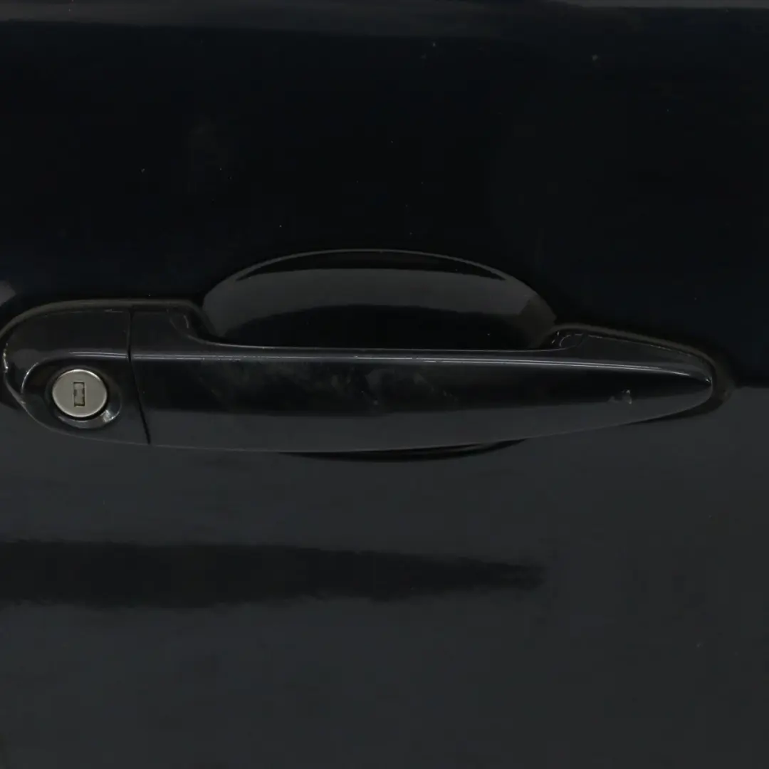 Passeggero Porta Anteriore Destra Blu Monaco Metallizzato per BMW E90 E91 LCI con numero di parte 7203644 BMW E90 E91 LCI Passeggero Porta Anteriore Destra Blu Monaco Metallizzato - SKU 7203644-MB - Numero di parte 7203644