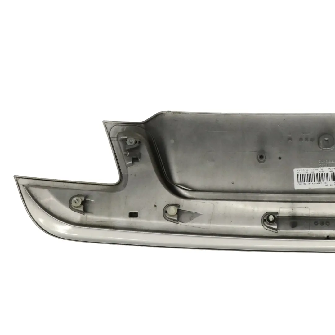 BMW F01 F02 Finitura coperchio bagagliaio Titansilber Argento - 354 7186530 - SKU 7205731-TS1 - Numero di parte 7205731