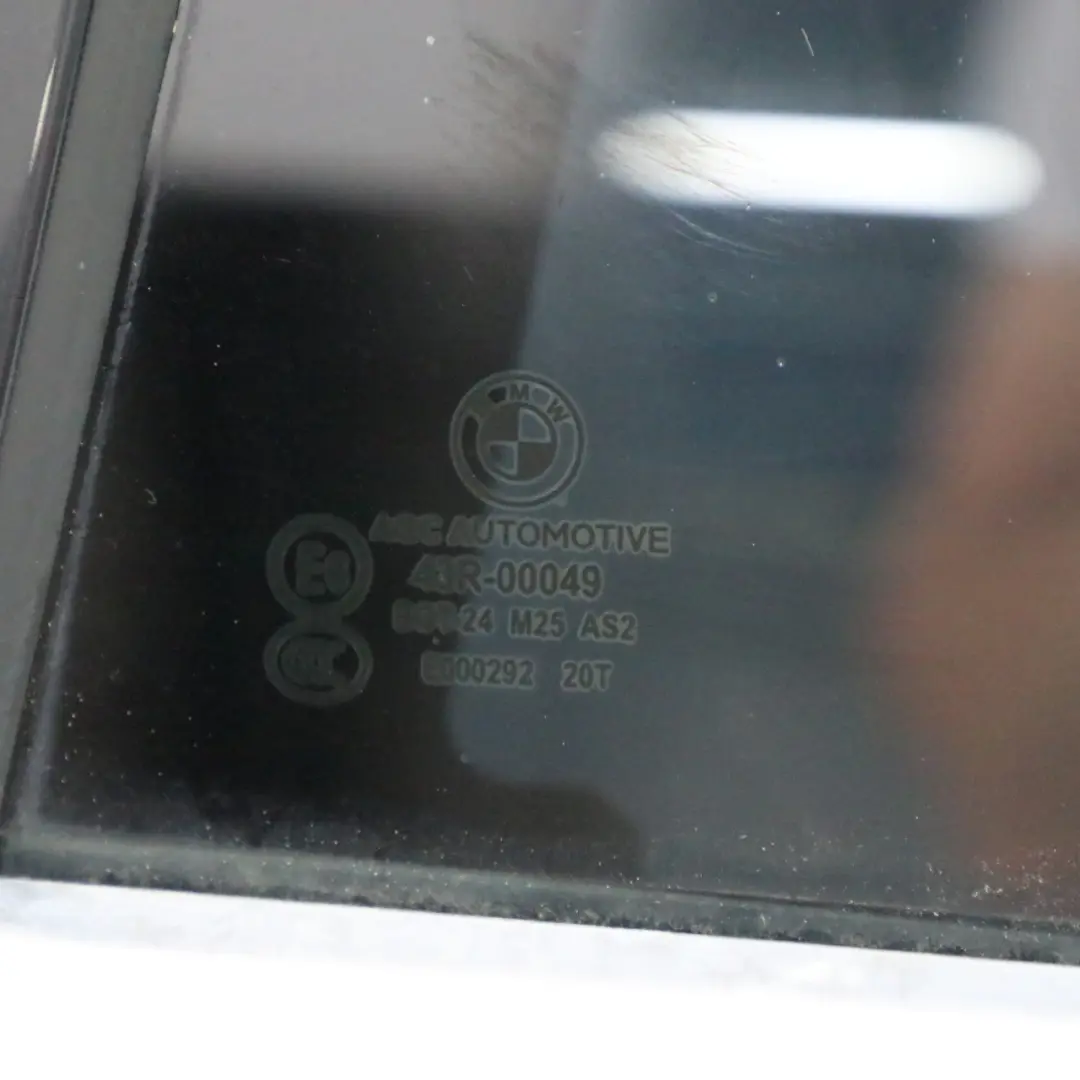 Puerta Trasera Panel Izquierdo Touring Gris Spacegrau Metalizado - A52 para BMW F11 con número de pieza 7206119 BMW F11 Puerta Trasera Panel Izquierdo Touring Gris Spacegrau Metalizado - A52 - SKU 7206119-SCG - Número de pieza 7206119