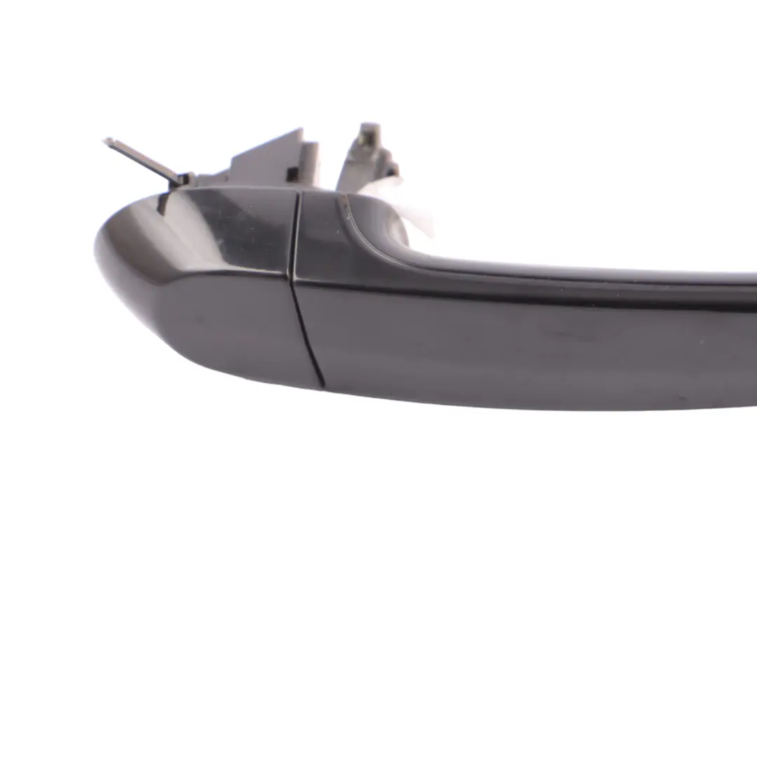 Handle Bracket Right O/S Schwarz Black - 668 to BMW E81 with Part number 7207552 BMW E81 Handle Bracket Right O/S Schwarz Black - 668 - SKU 7207552-SCH - Part number 7207552
