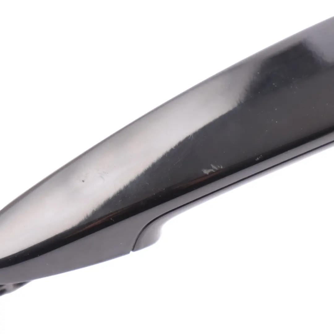 Handle Bracket Right O/S Schwarz Black - 668 to BMW E81 with Part number 7207552 BMW E81 Handle Bracket Right O/S Schwarz Black - 668 - SKU 7207552-SCH - Part number 7207552