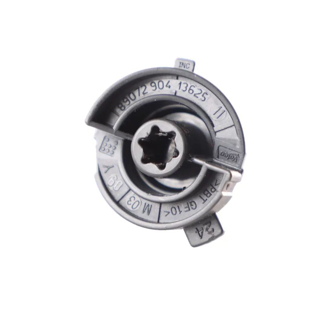 BMW F07 GT Support Ampoule Feu Arrière Gauche Droite Prise Feu Arrière - SKU 7210584 - Numéro de pièce 7210584