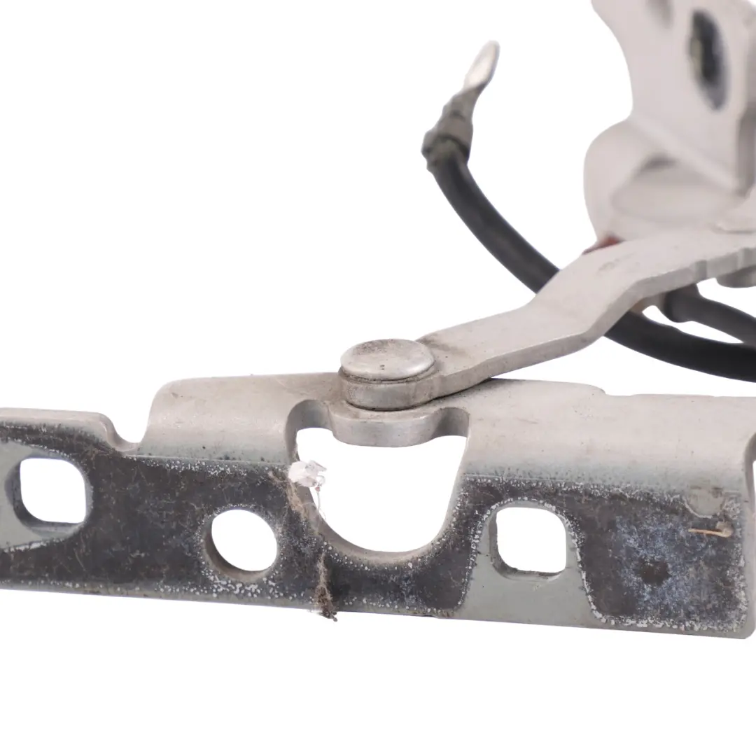 Hood Bonnet Hinge Front Right O/S Titansilber Silver Metallic 354 to BMW E63 E64 with Part number 7210670 BMW E63 E64 Hood Bonnet Hinge Front Right O/S Titansilber Silver Metallic 354 - SKU 7210670-TS - Part number 7210670