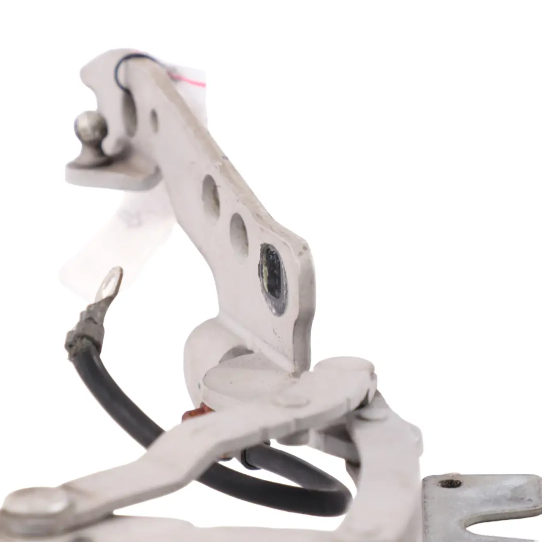 Hood Bonnet Hinge Front Right O/S Titansilber Silver Metallic 354 to BMW E63 E64 with Part number 7210670 BMW E63 E64 Hood Bonnet Hinge Front Right O/S Titansilber Silver Metallic 354 - SKU 7210670-TS - Part number 7210670