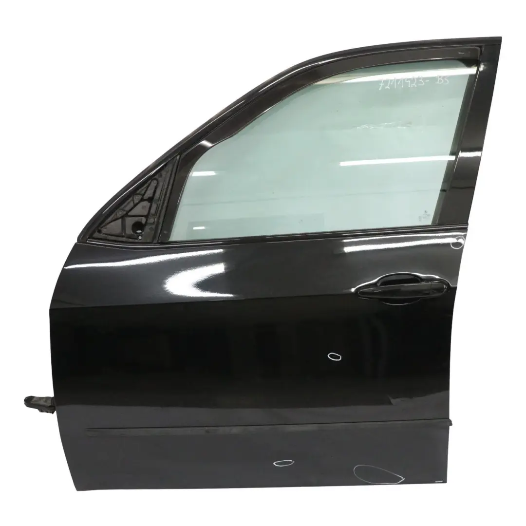 Tür vorne links Schwarz Saphir Metallic - 475 für BMW X5 Serie E70 mit Teilenummer 7211423 BMW X5 Serie E70 Tür vorne links Schwarz Saphir Metallic - 475 - SKU 7211423-BS - Teilenummer 7211423