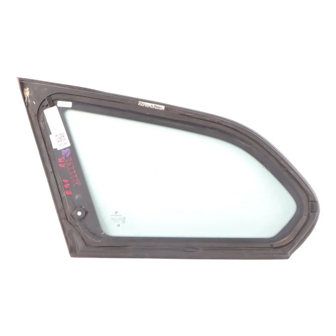 Trasera Derecha Lateral Ventana Fija AS2 Marco Negro Alto Brillo para BMW E91 Touring con número de pieza 7222252 BMW E91 Touring Trasera Derecha Lateral Ventana Fija AS2 Marco Negro Alto Brillo - SKU 7222252-3 - Número de pieza 7222252