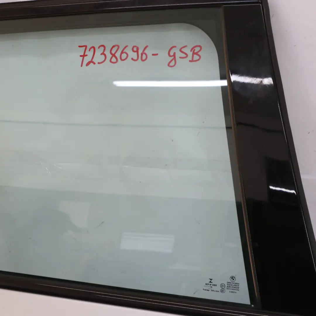 Porta posteriore destra Glacier Silver Metallic - A83 per BMW X3 F25 con numero di parte 7238696 BMW X3 F25 Porta posteriore destra Glacier Silver Metallic - A83 - SKU 7238696-GSB - Numero di parte 7238696