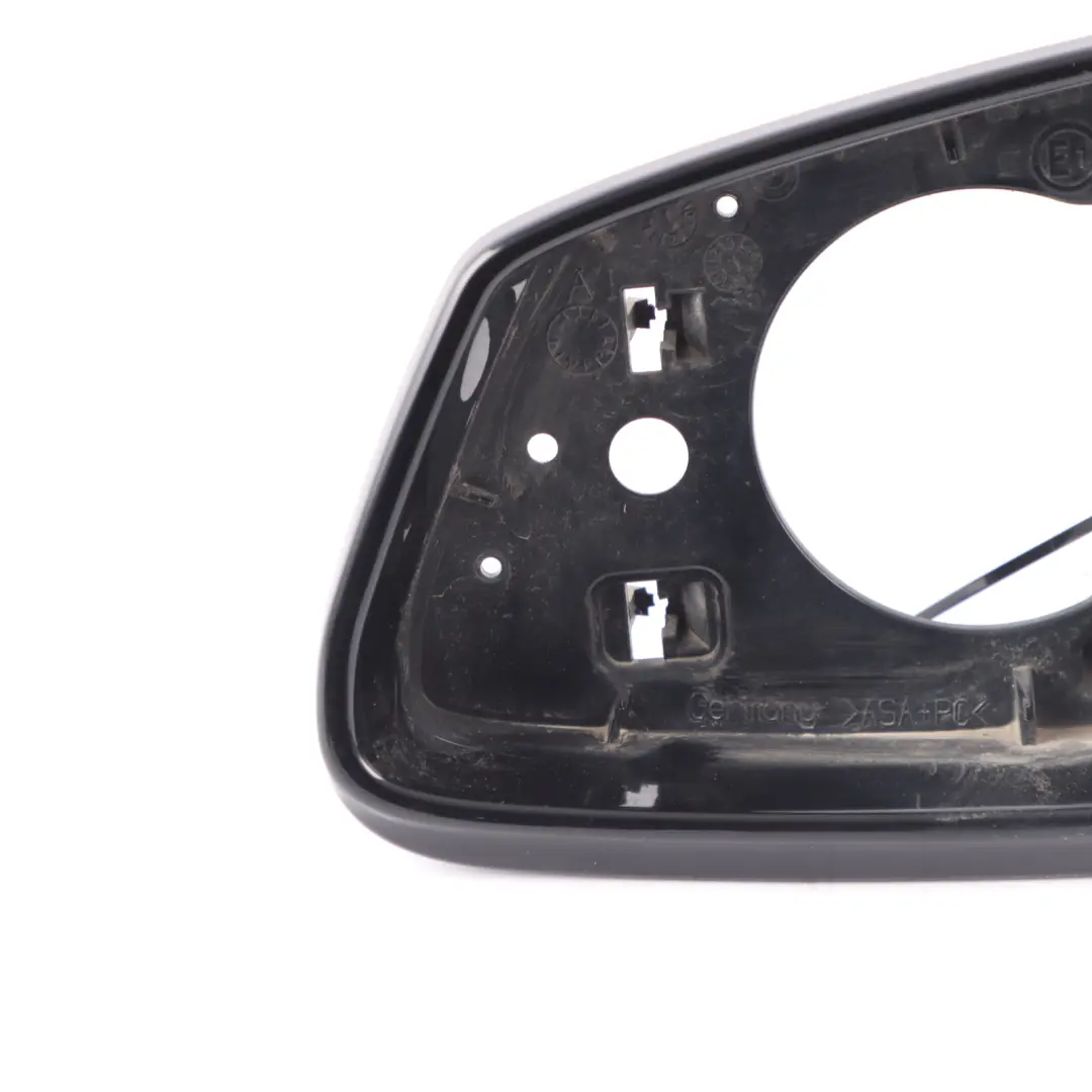 Anillo soporte para carcasa de espejo retrovisor izquierdo para BMW F10 F11 con número de pieza 7244109 BMW F10 F11 Anillo soporte para carcasa de espejo retrovisor izquierdo - SKU 7244109 - Número de pieza 7244109