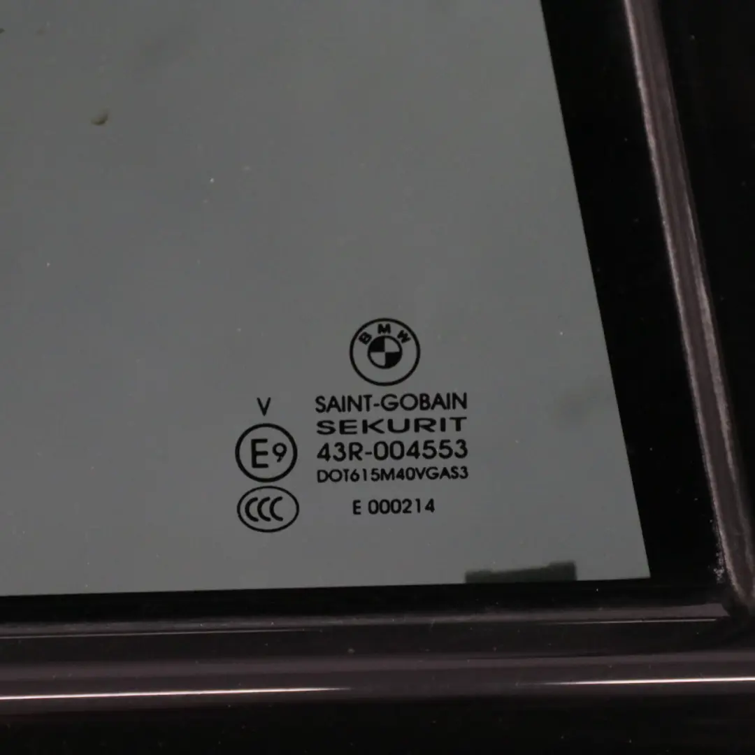 Porta posteriore destra Nero Zaffiro Metallizzato - 475 per BMW X5 E70 con numero di parte 7261482 BMW X5 E70 Porta posteriore destra Nero Zaffiro Metallizzato - 475 - SKU 7261482-BS - Numero di parte 7261482