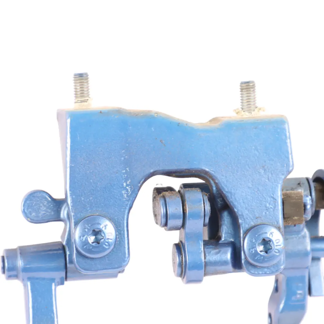 Cerniera Portellone Bagagliaio Posteriore Destr Estoril Blue B45 per BMW F31 con numero di parte 7263158 BMW F31 Cerniera Portellone Bagagliaio Posteriore Destr Estoril Blue B45 - SKU 7263158-EB - Numero di parte 7263158