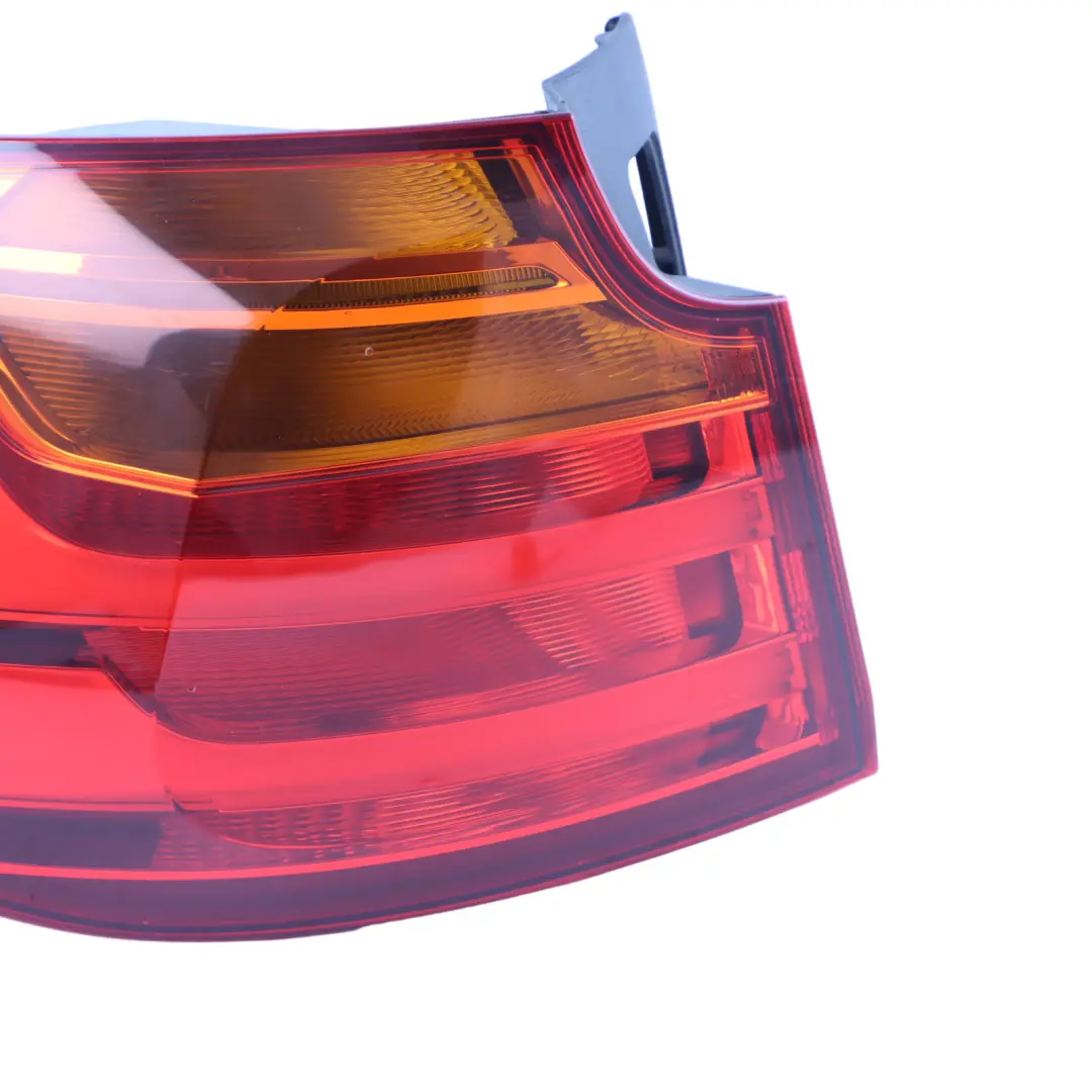 Feu De Position Arrière Gauche Dans Le Panneau Latéral pour BMW F34 GT à propos du numéro de pièce 7286037 BMW F34 GT Feu De Position Arrière Gauche Dans Le Panneau Latéral - SKU 7286037 - Numéro de pièce 7286037