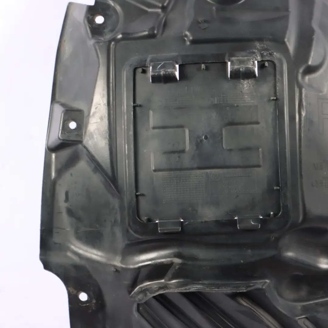 Paso de rueda Tapa Delantera Derecha para Bmw F34 con número de pieza 7288910 Bmw F34 Paso de rueda Tapa Delantera Derecha - SKU 7288910 - Número de pieza 7288910