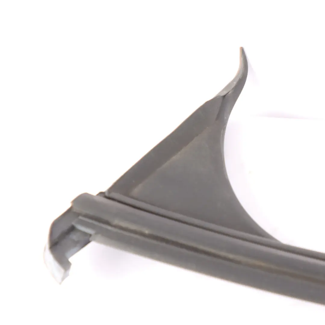 Uszczelka Słupka B Prawa do BMW F34 o numerze 7289942 BMW F34 Uszczelka Słupka B Prawa - SKU 7289942 - Numer Części 7289942