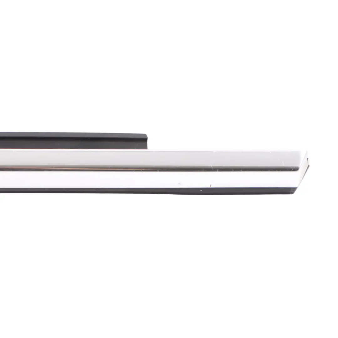 Exterior Puerta Canal Burlete Embellecedor Trasero Derecho para BMW F34 GT con número de pieza 7289946 BMW F34 GT Exterior Puerta Canal Burlete Embellecedor Trasero Derecho - SKU 7289946 - Número de pieza 7289946