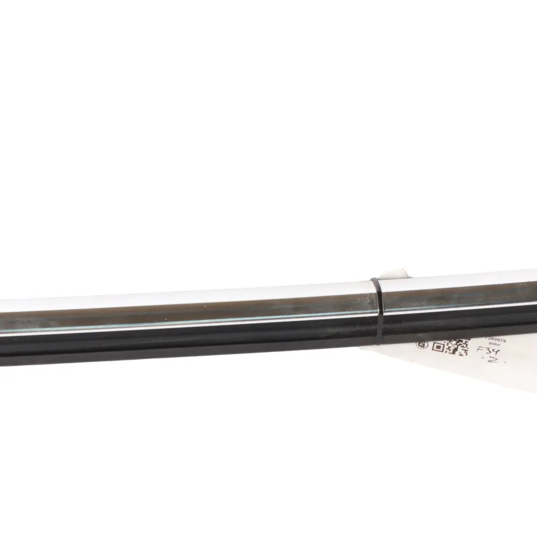 Window Molding Front Right O/S Door to BMW F34 with Part number 7289979 BMW F34 Window Molding Front Right O/S Door - SKU 7289979 - Part number 7289979