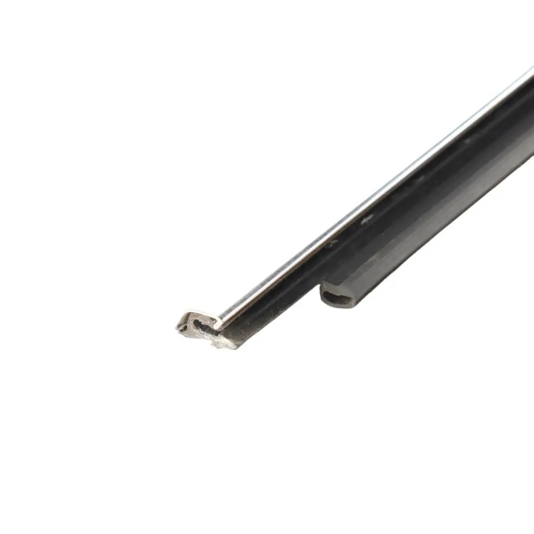 Window Molding Front Right O/S Door to BMW F34 with Part number 7289979 BMW F34 Window Molding Front Right O/S Door - SKU 7289979 - Part number 7289979